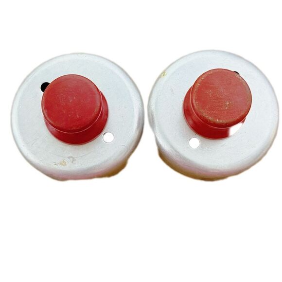 Vintage 1940's lot of 2 circular cookie cutters with red knobs. - Picture 1 of 4